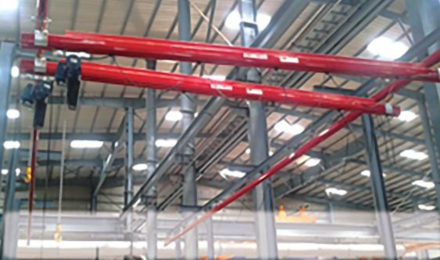 X-Y rail system for a 1 ton single girder installation
